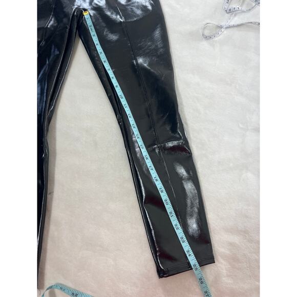 New Spanx Petite Small Faux Patent Vegan Leather Legging Black High Rise - Picture 12 of 12